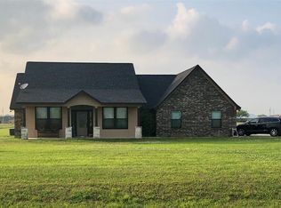 856 Longhorn Trl, Angleton, TX 77515