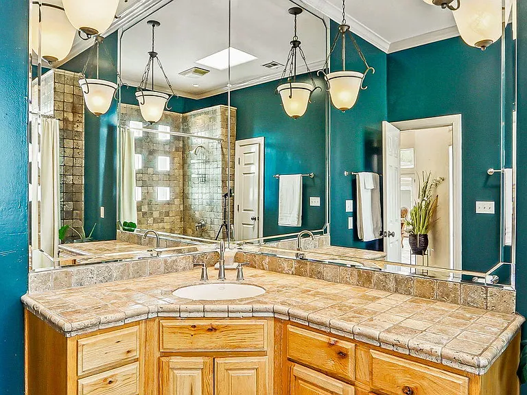 5601 Burning Tree Dr — Photo 40