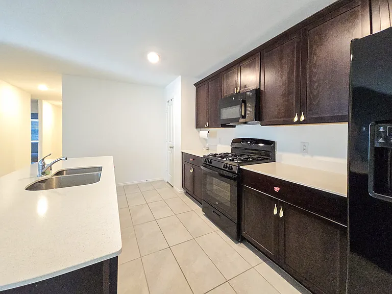 8665 Becker Ave — Photo 5