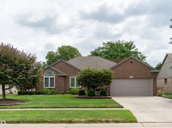 57450 Ruby Ln, Washington, MI 48094