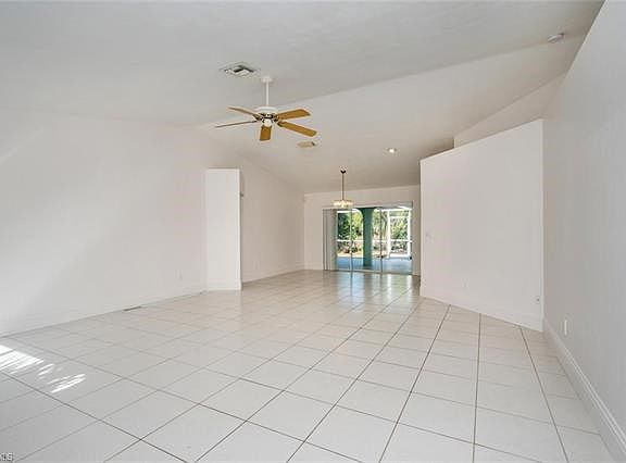 3rd image of 5061 Mahogany Ridge Dr