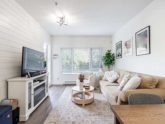 3rd image of 2943 Nelson Pl #115