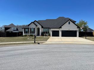 819 Malbec Rd, Springdale, AR 72762