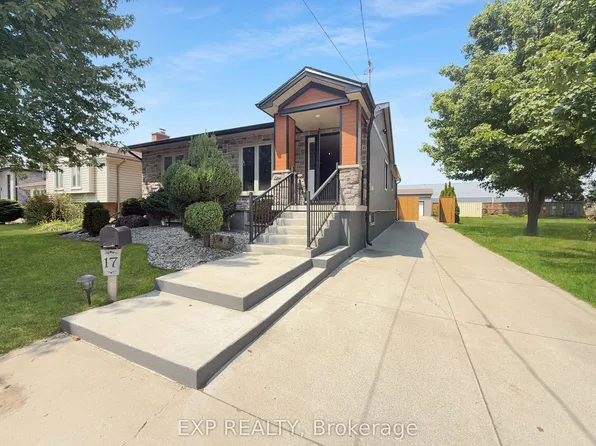 17 Greenfield Ct, London, ON N6E 1K9