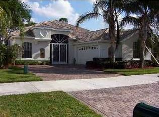 621 SW Lake Charles Cir, Port Saint Lucie, FL 34986