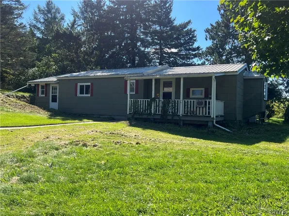1000 Gallagher Rd, Cortland, NY 13045
