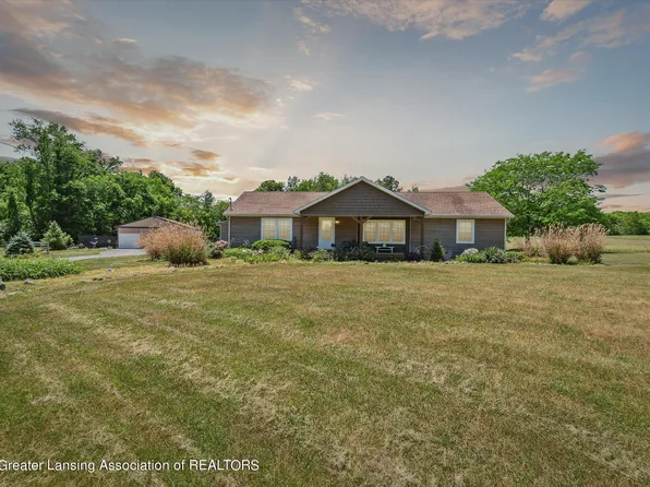 5815 Kinneville Rd, Eaton Rapids, MI 48827