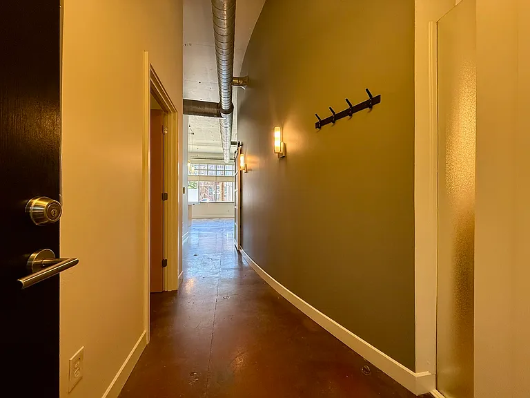 Central Park Lofts — Photo 23