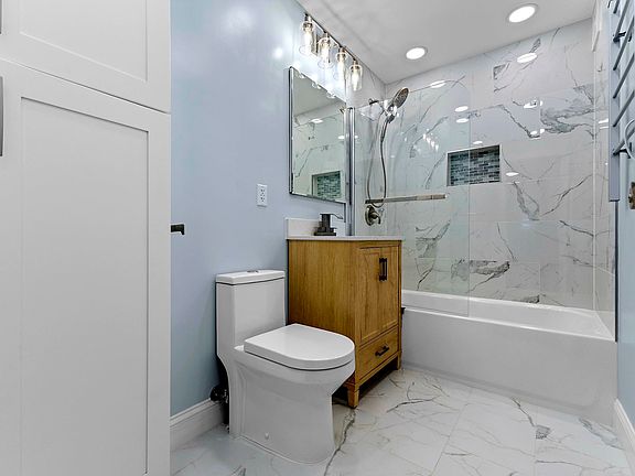 5th image of 6600 Boulevard East #15F