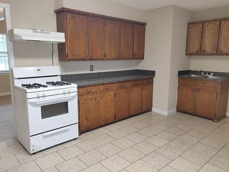 641 Green Country Dr — Photo 5