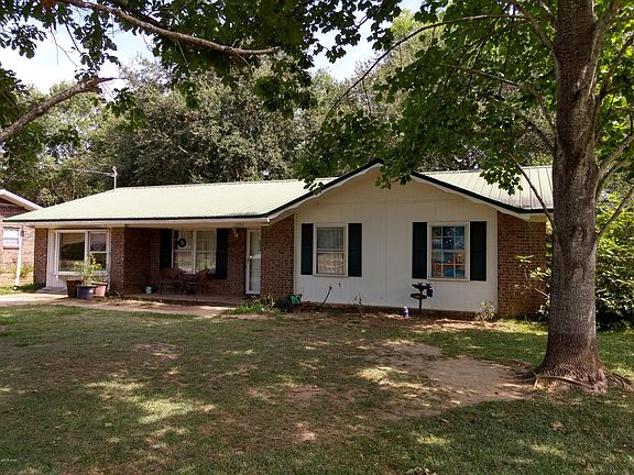 2nd image of 1082 White Ave