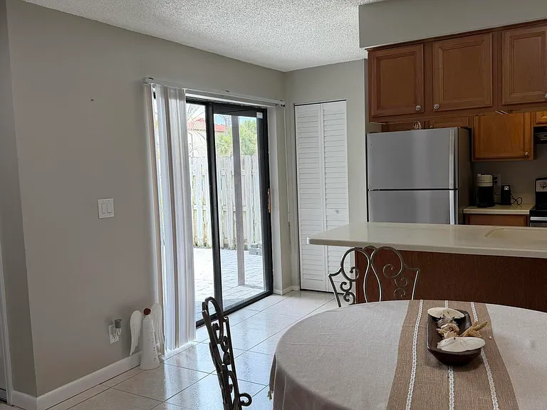 3252 Sand Ct — Photo 7