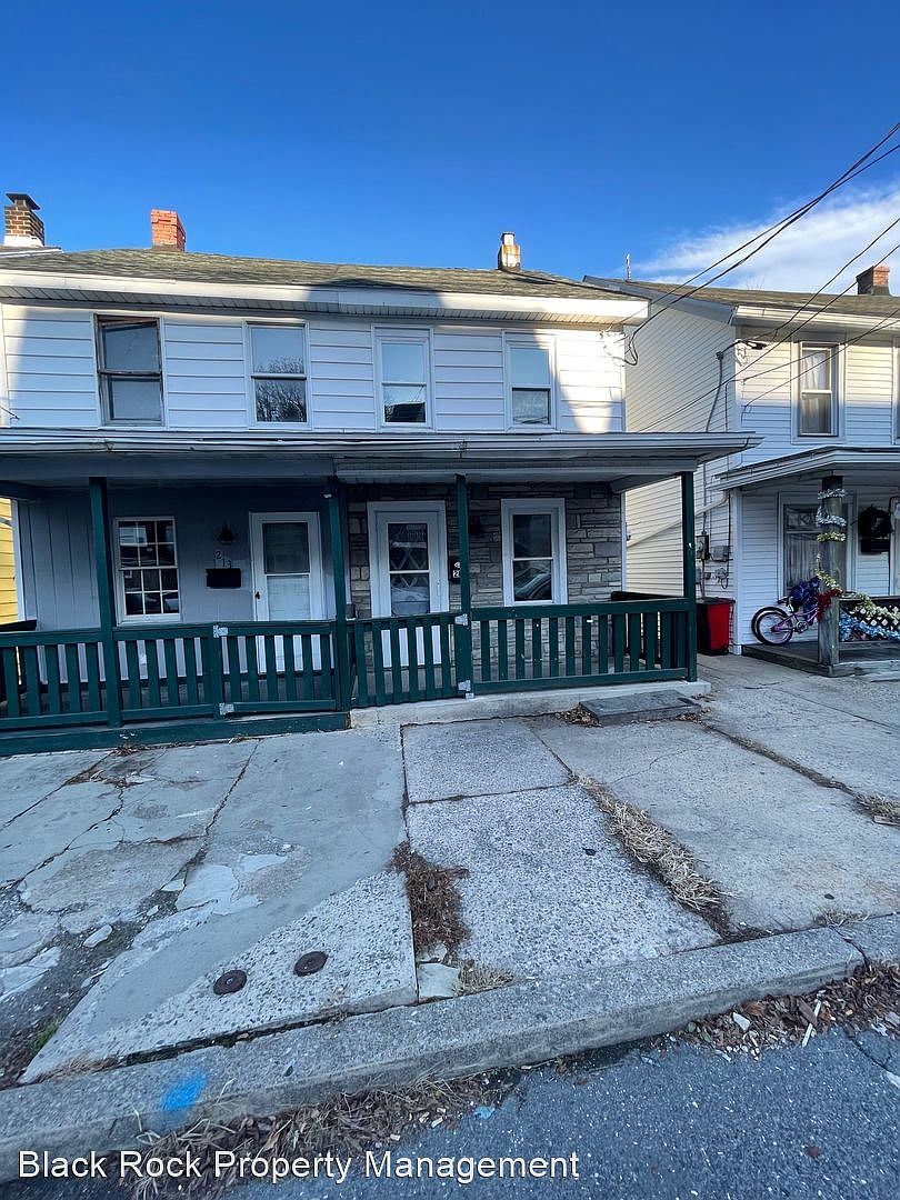 215 E High St, Coaldale, PA 18218 Zillow
