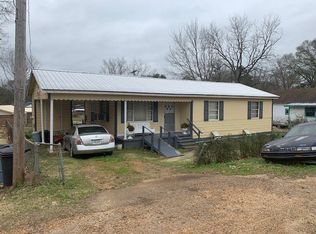 26 Cherry St, Fayette, MS 39069