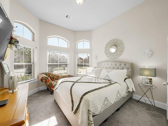 4th image of 30306 Gardenia Park Dr