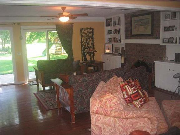 4th image of 5605 S 125th Cir