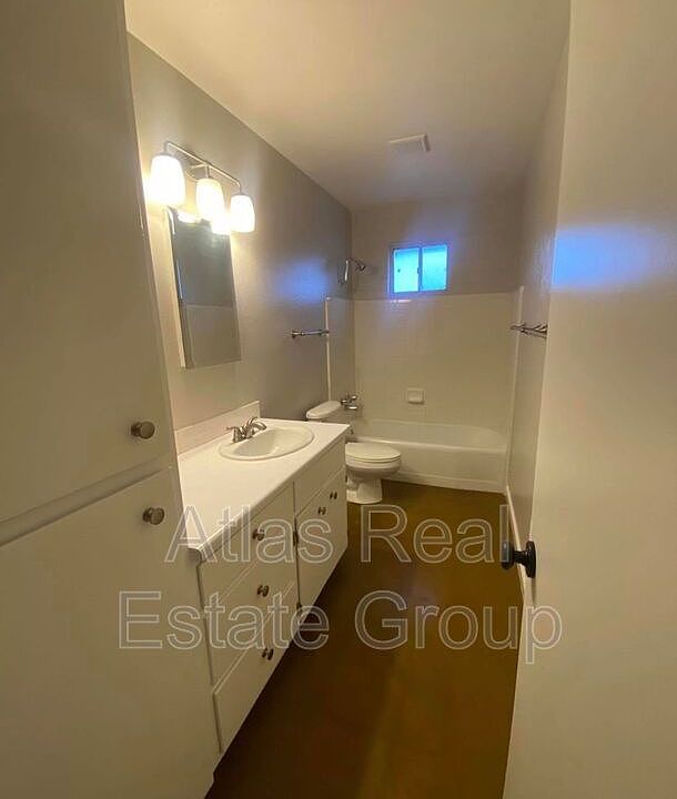 2nd image of 3531 E Montecito Ave Unit 5