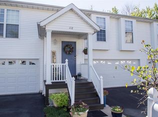 112 Towne Square Ct, Eureka, MO 63025