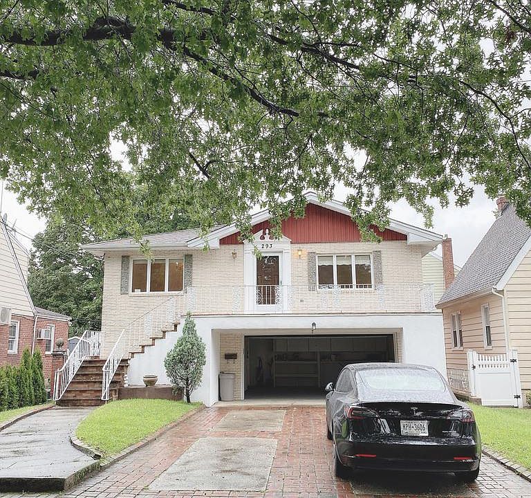 1st image of 293 85th Ave
