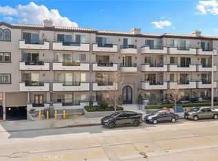 11218 Camarillo St APT 106, North Hollywood, CA 91602