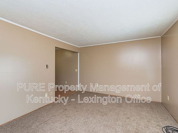 4th image of 141 Centennial Dr APT B