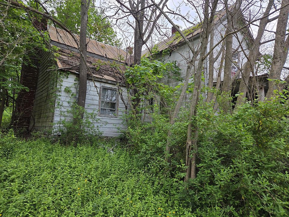 2nd image of 1374 Sunset Dr