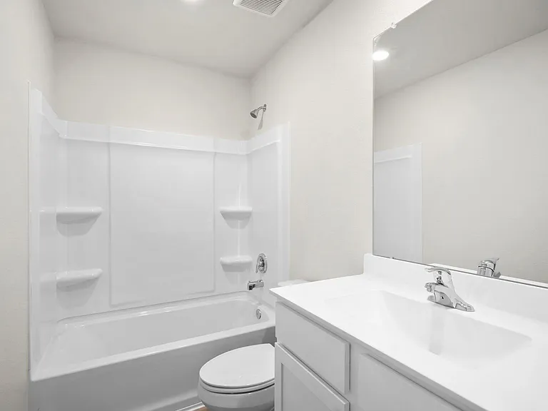 15830 Berry Hill Dr — Photo 10