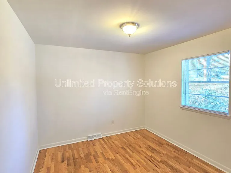 6405 Myrtle Grove Rd — Photo 22