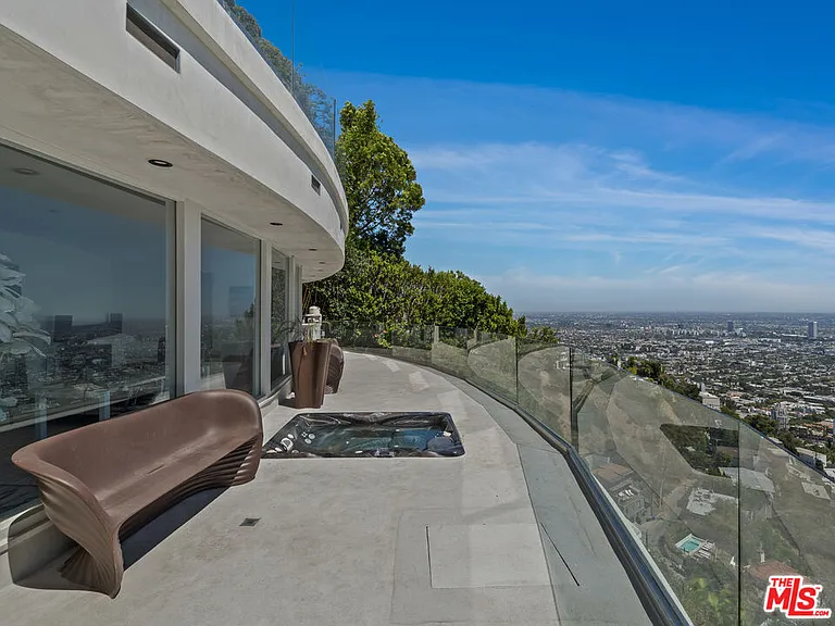 8460 Cole Crest Dr — Photo 33