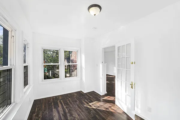 Rented by Compass | media 4