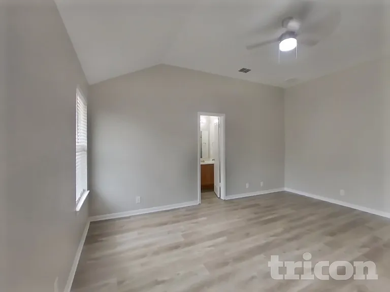 1714 Coxwold Ct — Photo 8