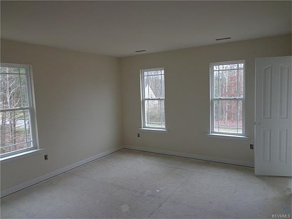 5th image of 4102 Mariposa Dr
