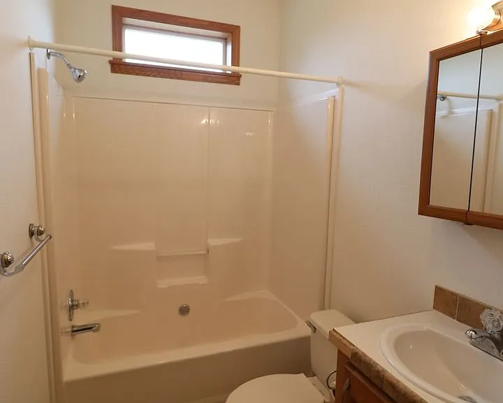 2116 Thompson Dr — Photo 25