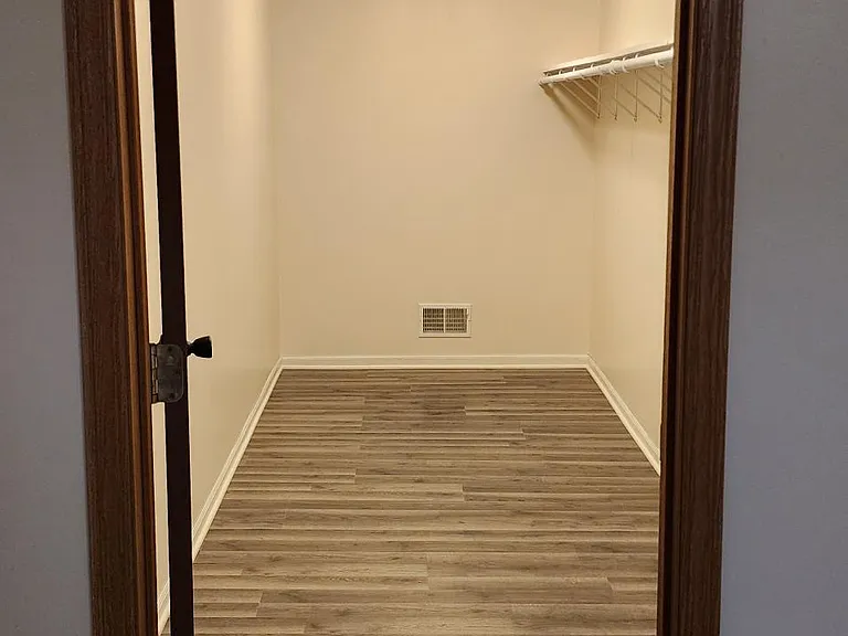 7325 Midland Rd #9 — Photo 15