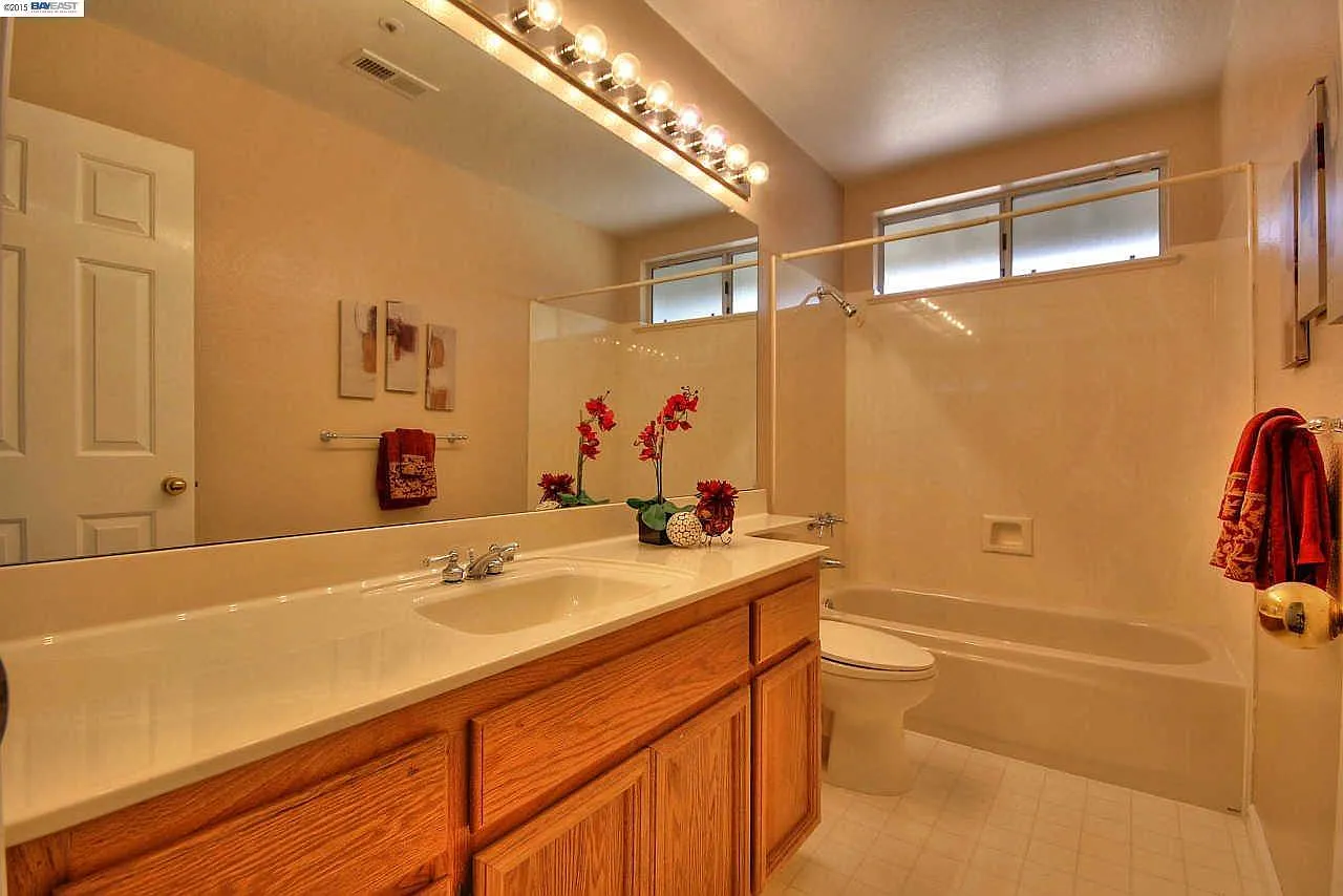 1634 Placer Cir photo 1