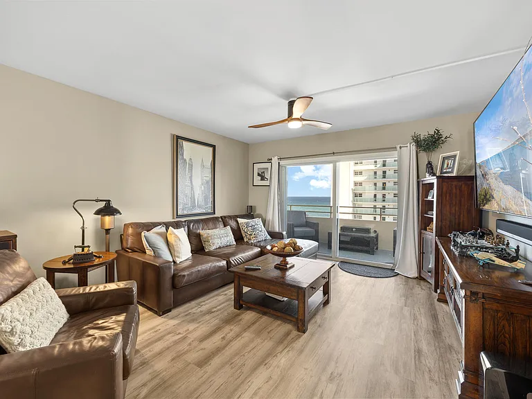 1630 N Ocean Blvd #812 — Photo 8