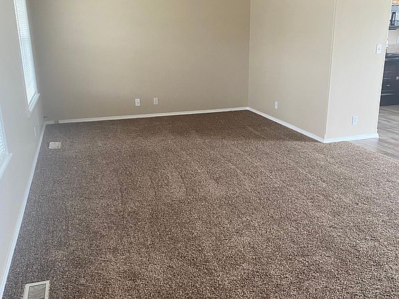 3rd image of 2112 Pinyon Peak Dr