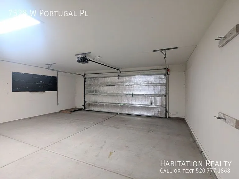 7528 W Portugal Pl — Photo 18