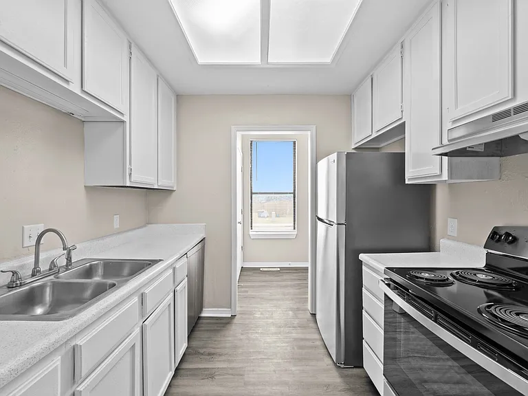 Diamond Ridge Townhomes — Photo 11