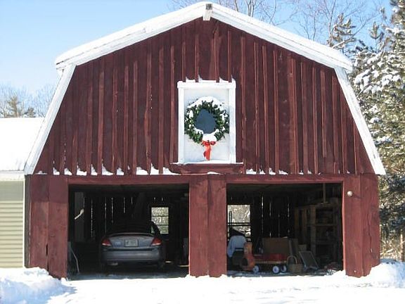 attached barn