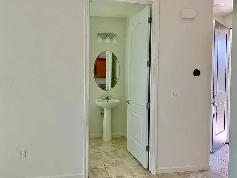 1900 Monroe Ct #100 — Photo 6