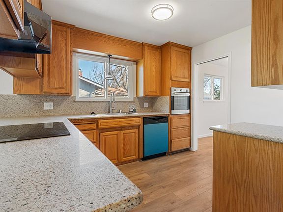 4th image of 1713 Wolverine Way