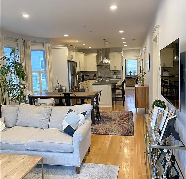 27-29 Cameron Ave #A — Photo 3