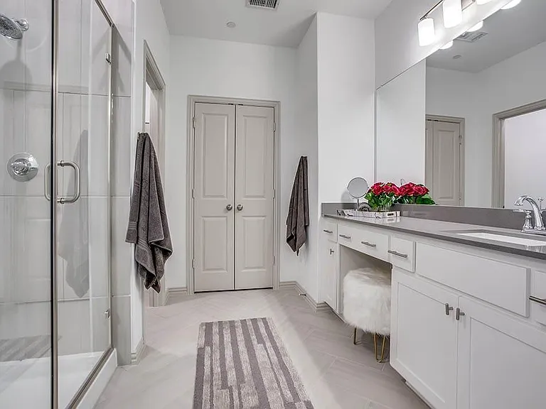 6168 Silverado Trl — Photo 15