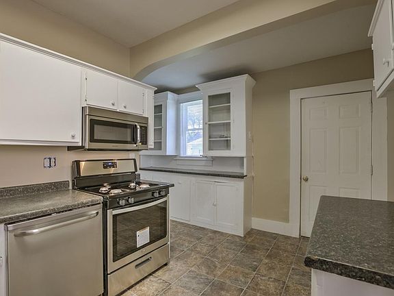 2nd image of 4809 Underwood Ave APT 2