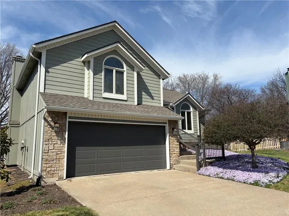 15016 W 124th St, Olathe, KS 66062