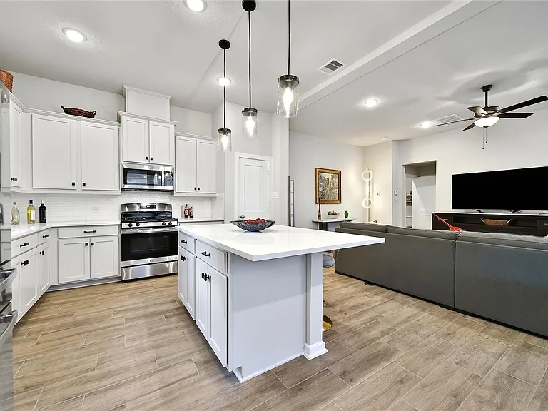104 Red Cascade Ct — Photo 10