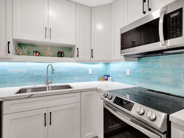 10164 S 45th Way S, Boynton Beach, FL 33436