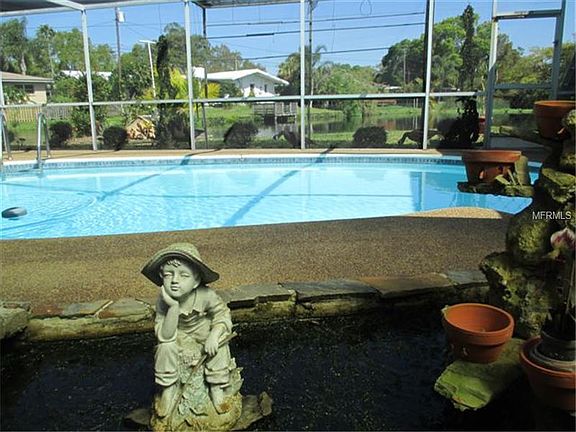 4th image of 1750 Harmony Dr