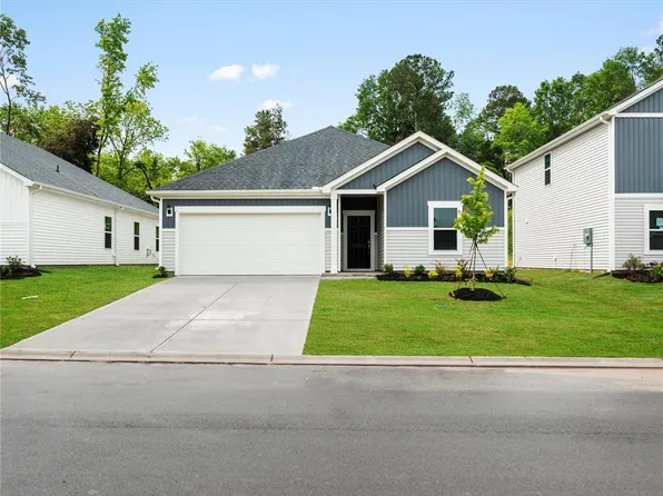 462 Harben Dr, Woodruff, SC 29388